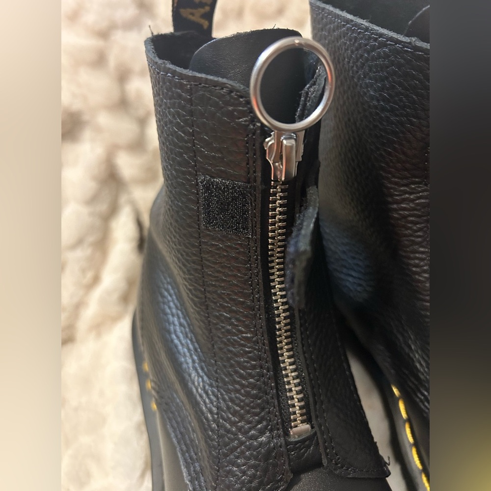 NEW Dr.. Martens Black Leather combat chunky Ankle Zipper Boots women’s size 7 - Picture 6 of 9